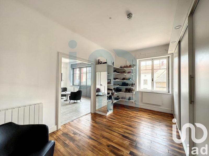 Maison - 239 m² - 5 pièces