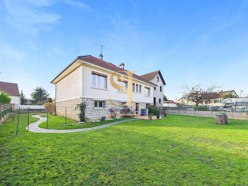 Maison - 118 m² - 5 pièces