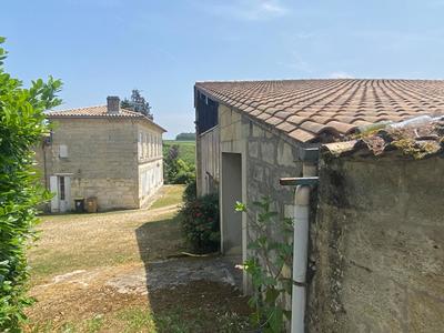 Demeure - 155 m² - 6 pièces