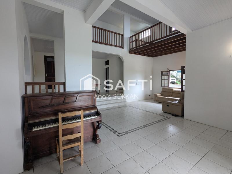 Maison - 200 m² - 5 pièces