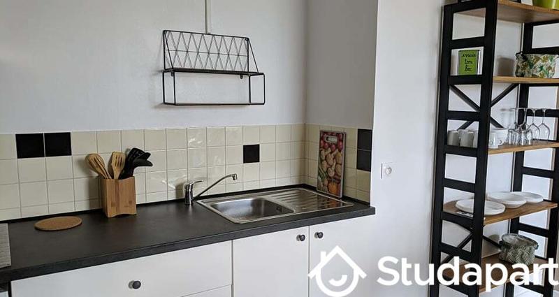 Chambre - 11 m² - 1 pièce