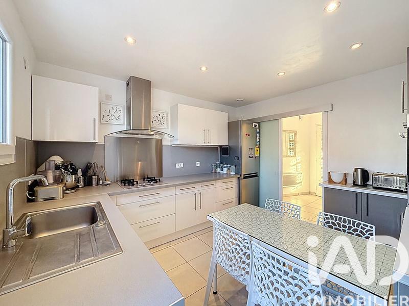 Maison - 150 m² - 5 pièces