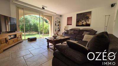 Maison traditionnelle - 160 m² - 5 pièces