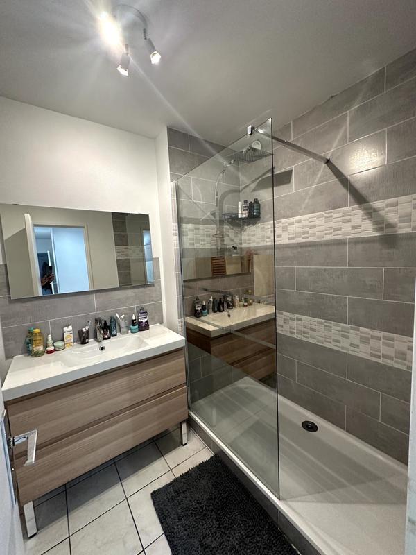 Appartement - 105 m² - 5 pièces