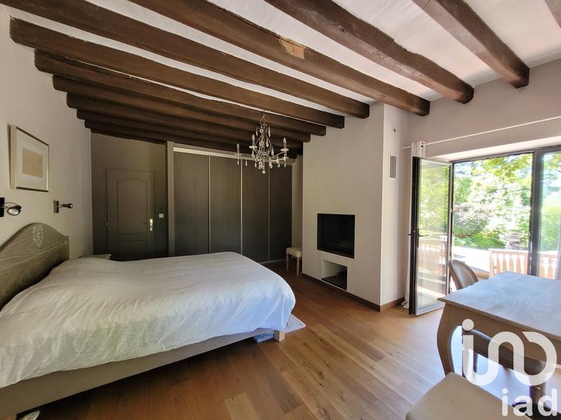 Maison - 280 m² - 10 pièces