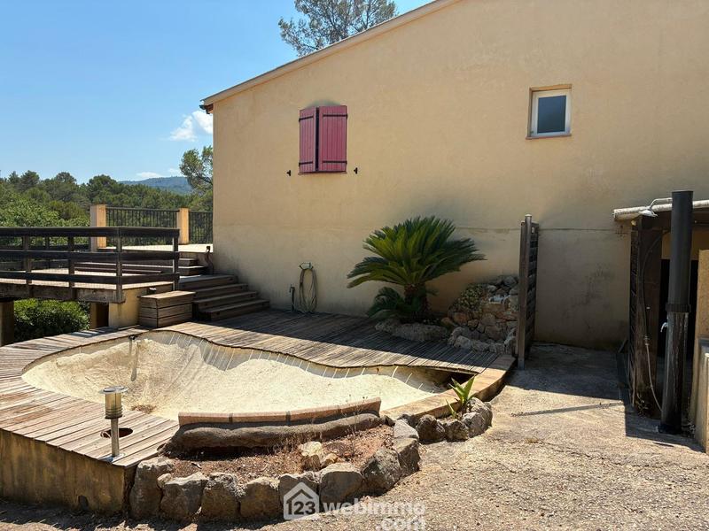 Villa - 145 m² - 5 pièces