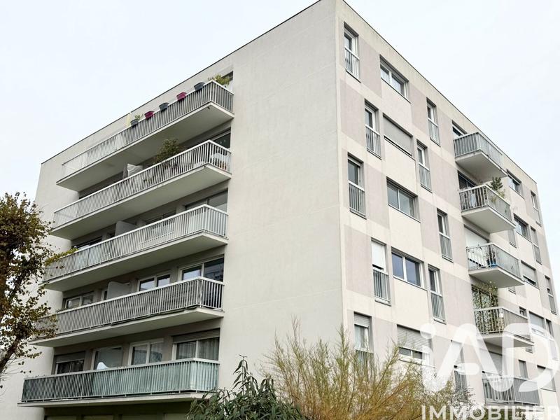 Appartement - 80 m² - 3 pièces