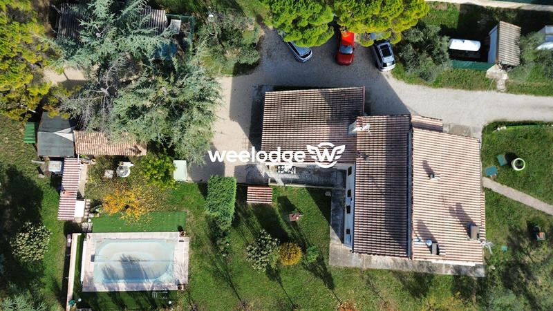 Villa - 180 m² - 6 pièces