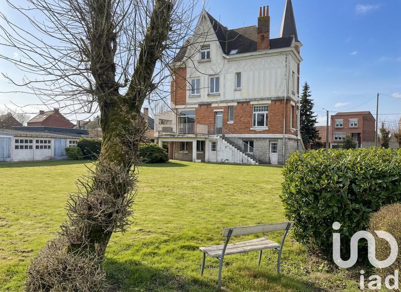 Maison - 250 m² - 13 pièces