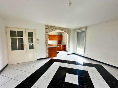 Appartement - 86 m² - 4 pièces