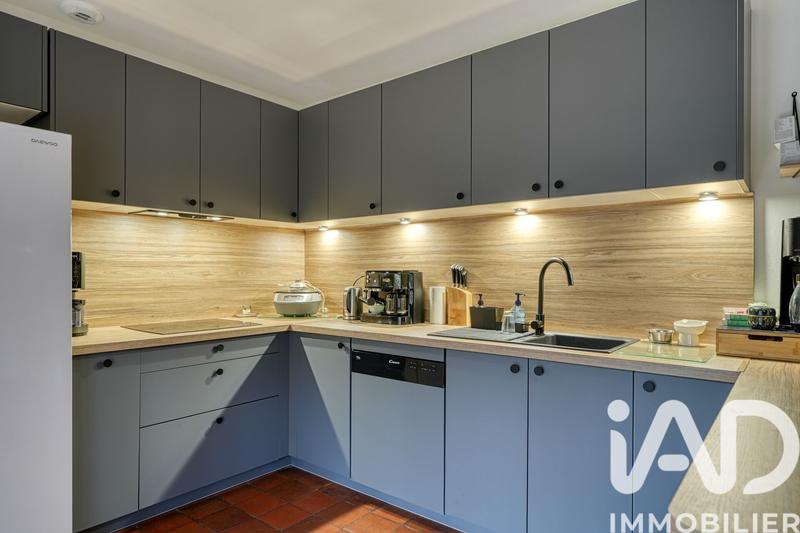 Maison - 193 m² - 10 pièces