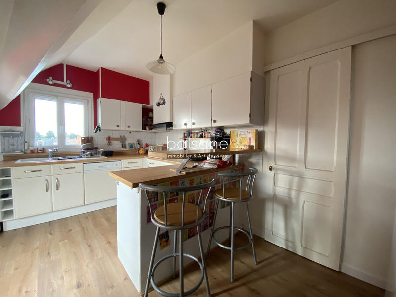 Appartement - 85 m² - 3 pièces