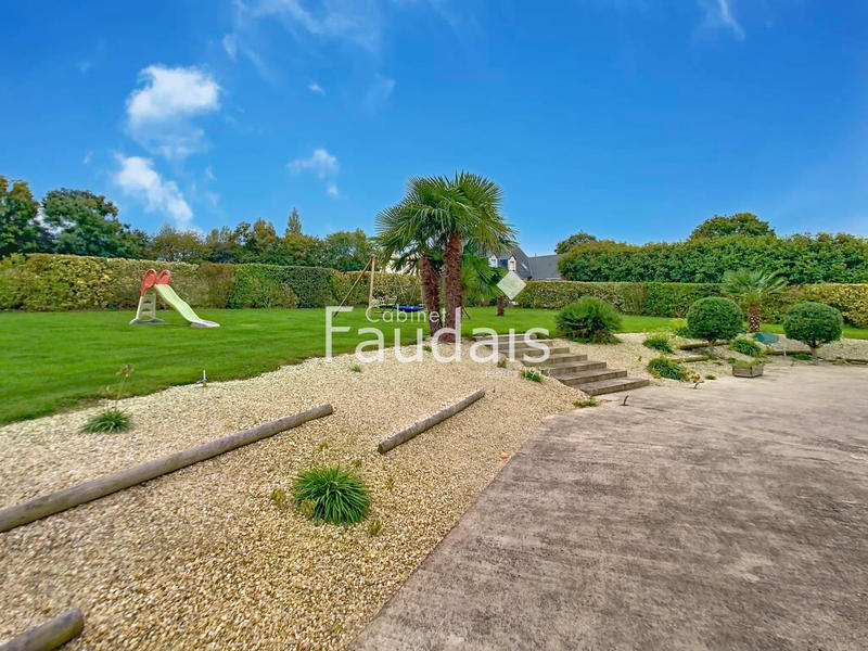 Maison - 141 m² - 6 pièces