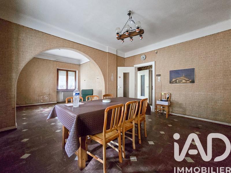 Maison - 121 m² - 7 pièces