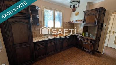 Maison - 92 m² - 6 pièces