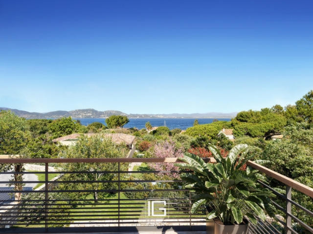 Propriété - 171 m² - 6 pièces