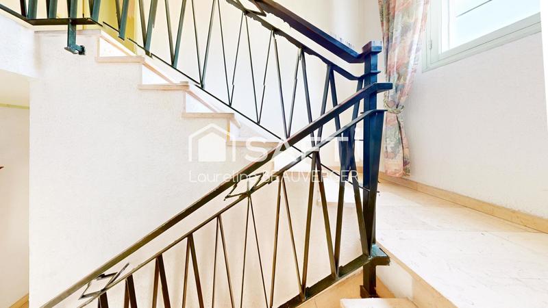 Villa - 163 m² - 6 pièces