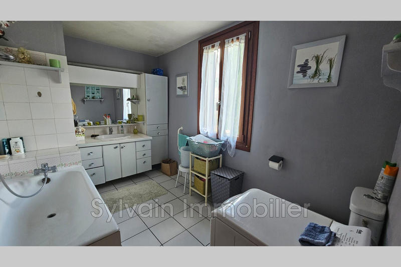 Maison - 100 m² - 6 pièces