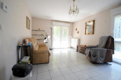 Appartement - 74 m² - 3 pièces