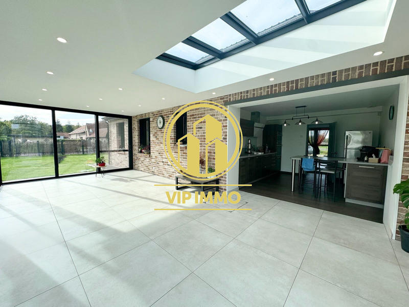 Maison - 180 m² - 5 pièces