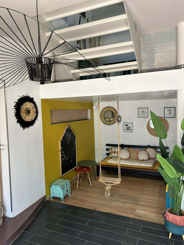 Maison - 198 m² - 10 pièces