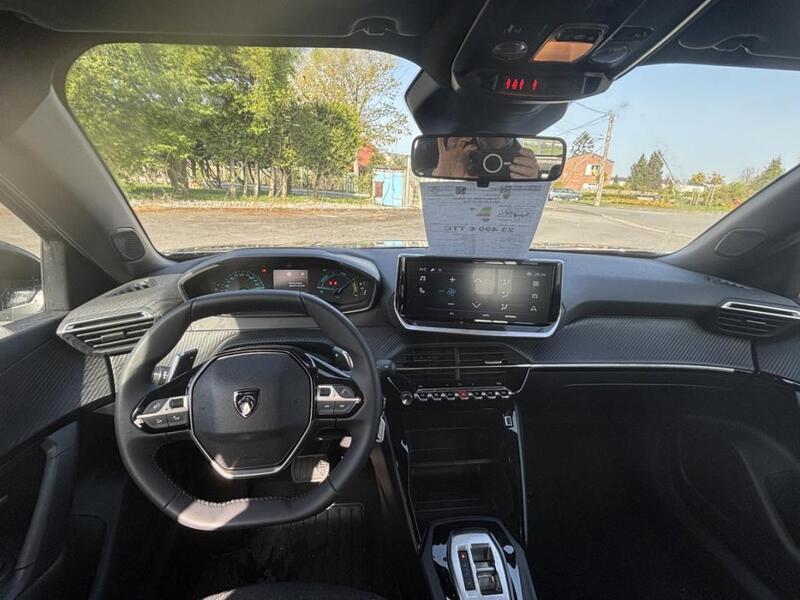 Peugeot 2008 II Hybrid 145 e-Dcs6 Style