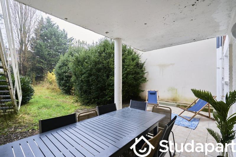 Chambre - 13 m² - 1 pièce