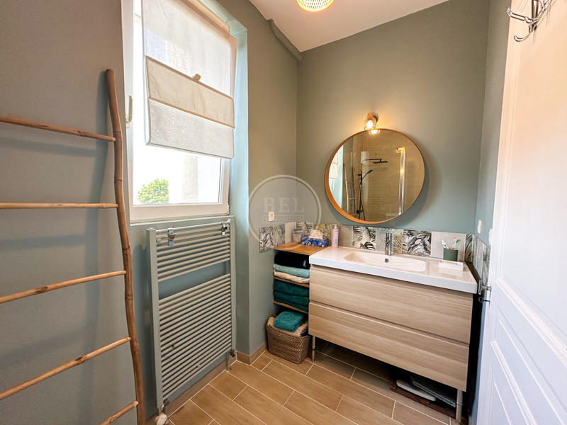 Maison - 121 m² - 6 pièces