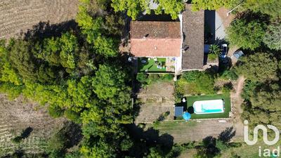 Maison - 736 m² - 15 pièces