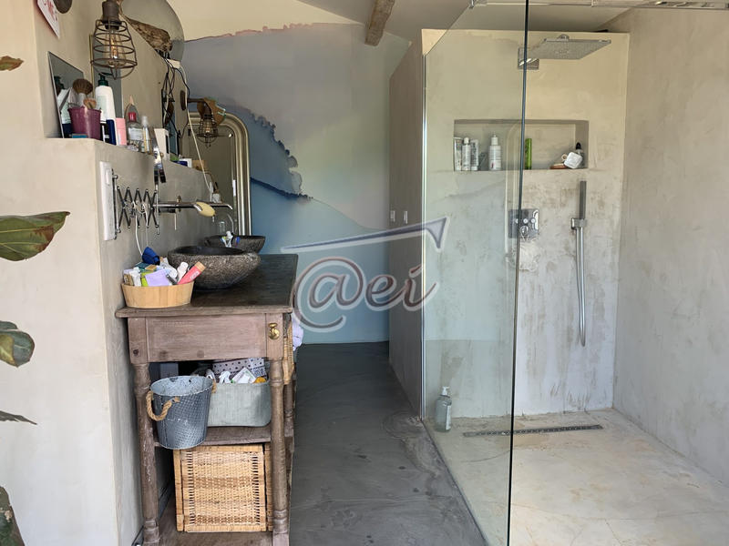 Villa - 190 m² - 6 pièces