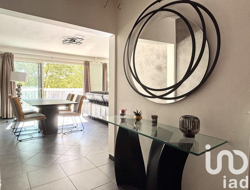 Appartement - 82 m² - 3 pièces