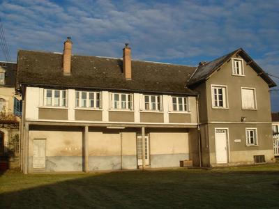 Maison de village - 170 m² - 8 pièces