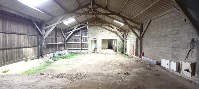 Maison - 250 m² - 4 pièces