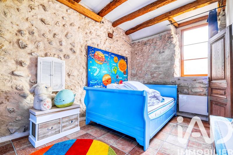 Maison - 432 m² - 18 pièces