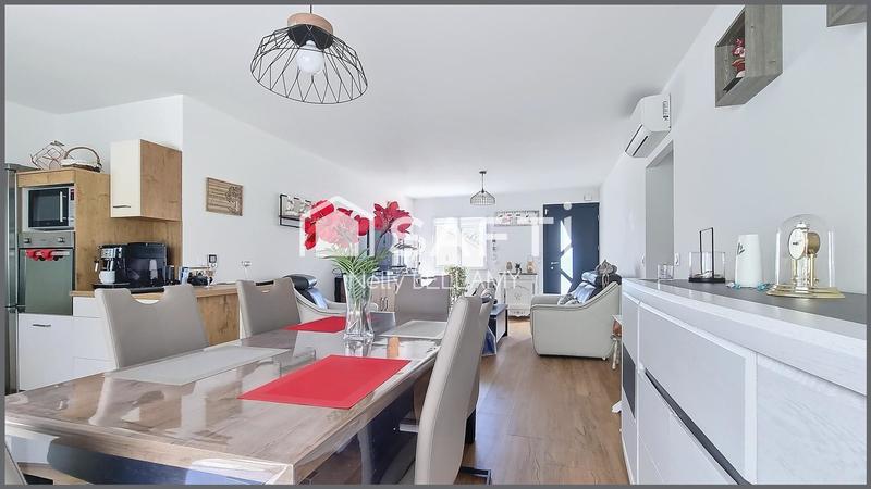 Maison - 101 m² - 5 pièces