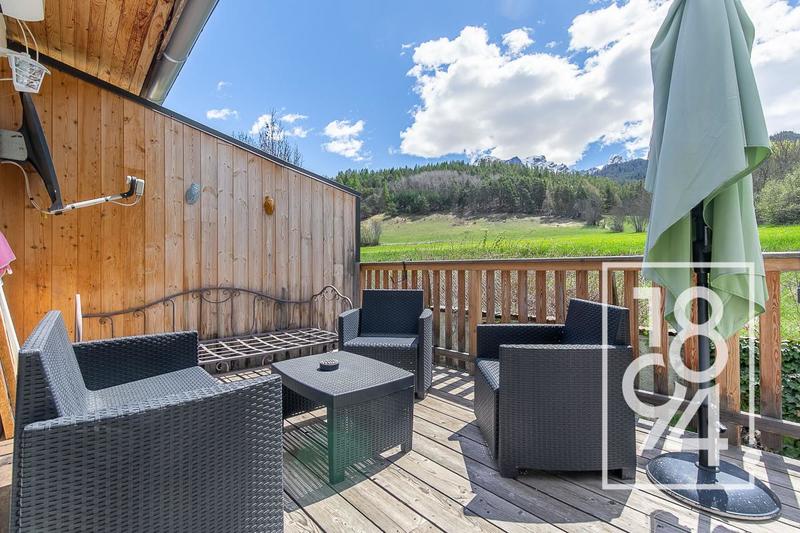 Appartement - 129 m² - 7 pièces