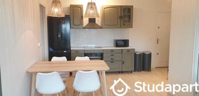 Chambre - 9 m² - 1 pièce