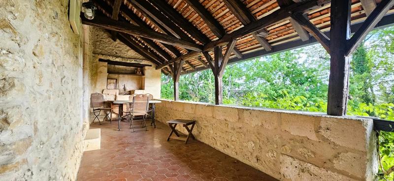 Demeure - 105 m² - 4 pièces