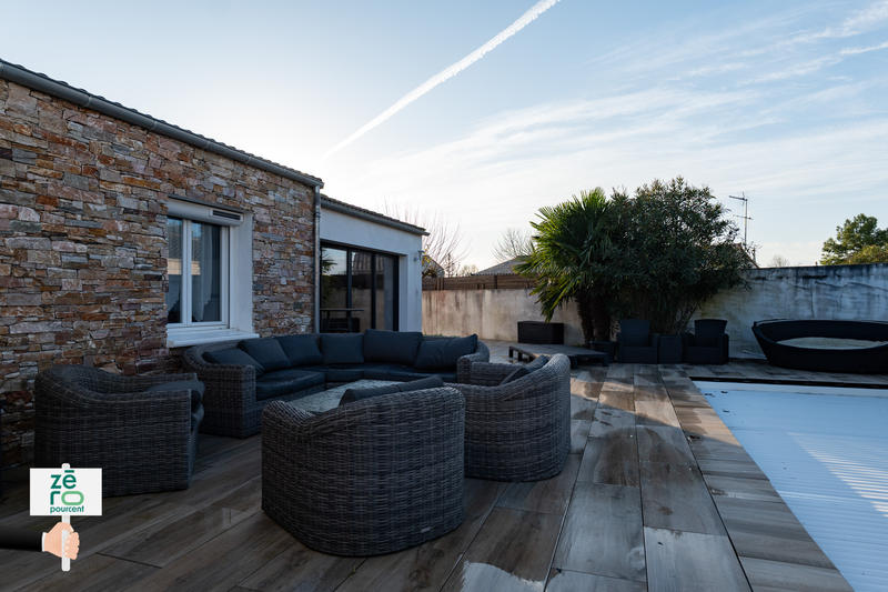 Maison - 174 m² - 8 pièces