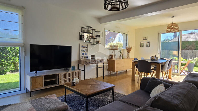 Maison - 98 m² - 6 pièces