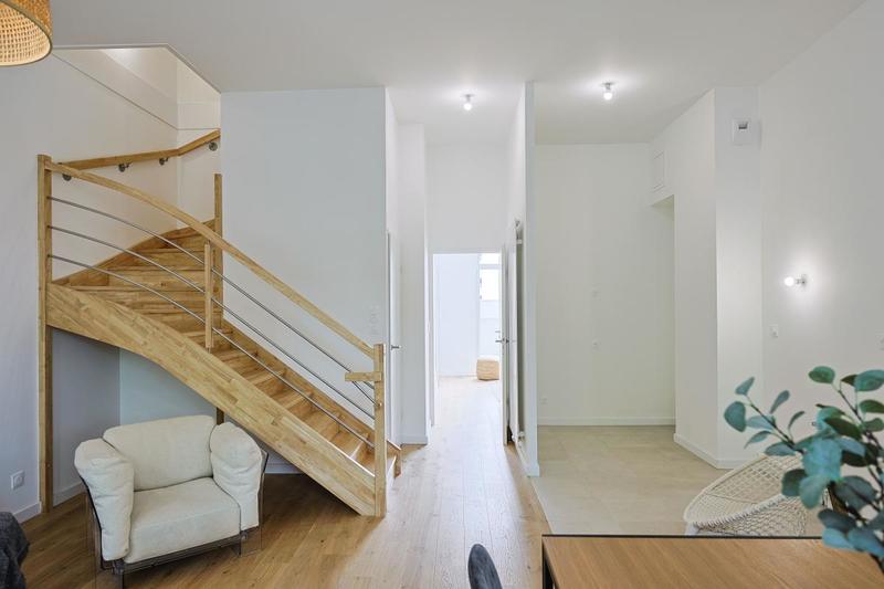 Appartement - 95 m² - 4 pièces