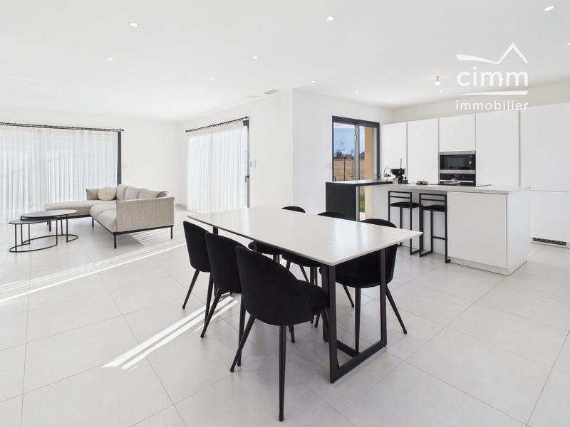 Villa - 130 m² - 4 pièces