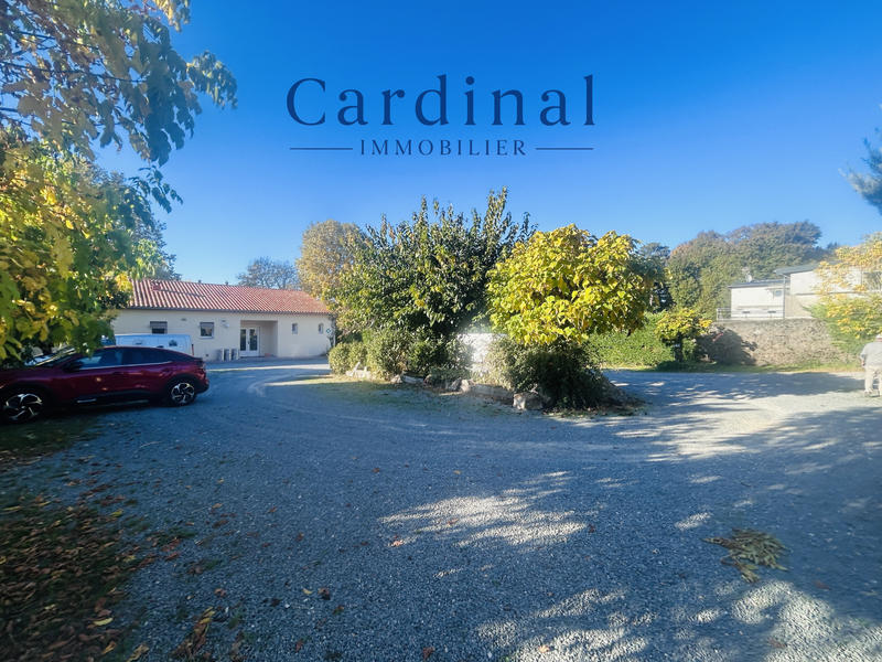 Local commercial - 790 m² - 3 pièces