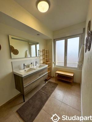 Chambre - 17 m² - 1 pièce