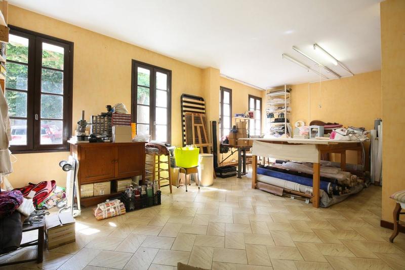 Maison - 310 m² - 6 pièces