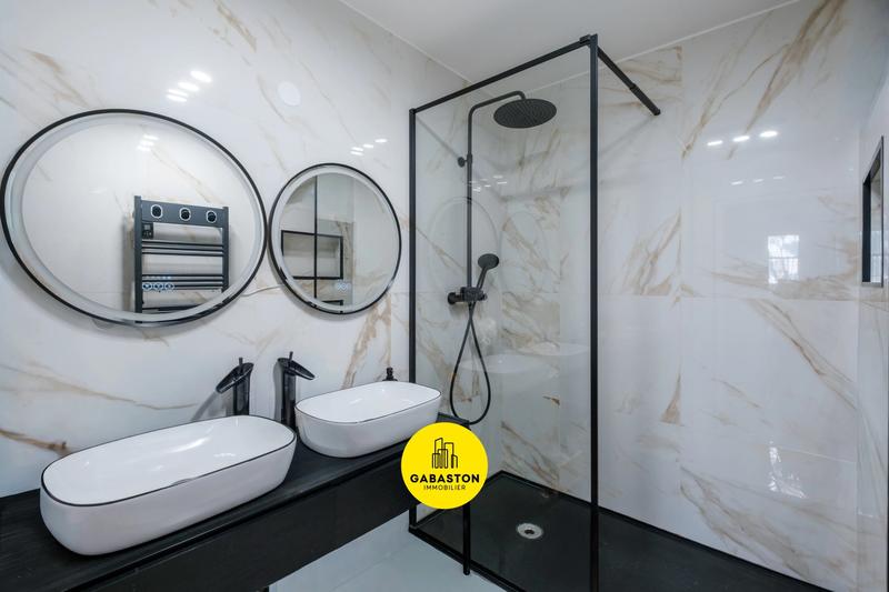 Appartement - 81 m² - 4 pièces