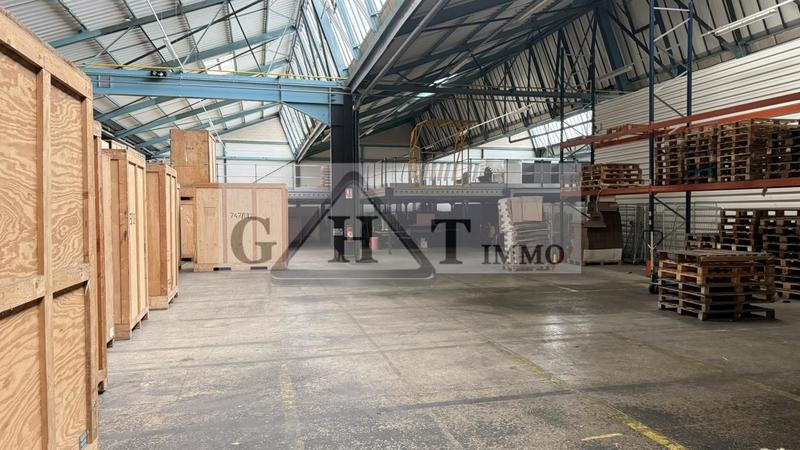 Entrepôt - 5 519 m²