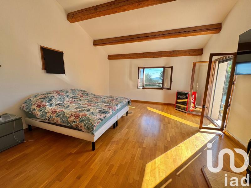 Maison - 191 m² - 7 pièces