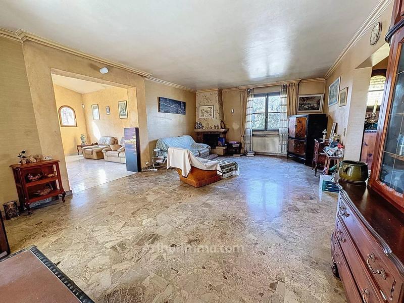 Maison - 186 m² - 7 pièces