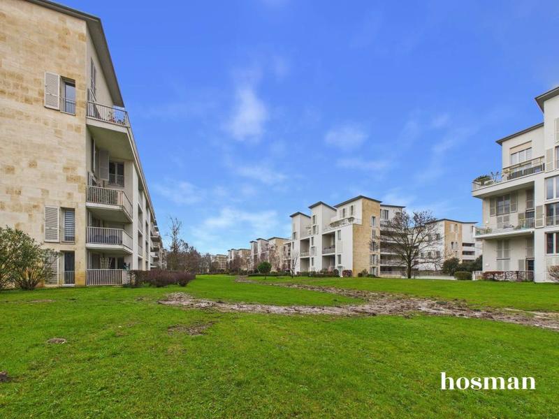 Appartement - 82 m² - 4 pièces